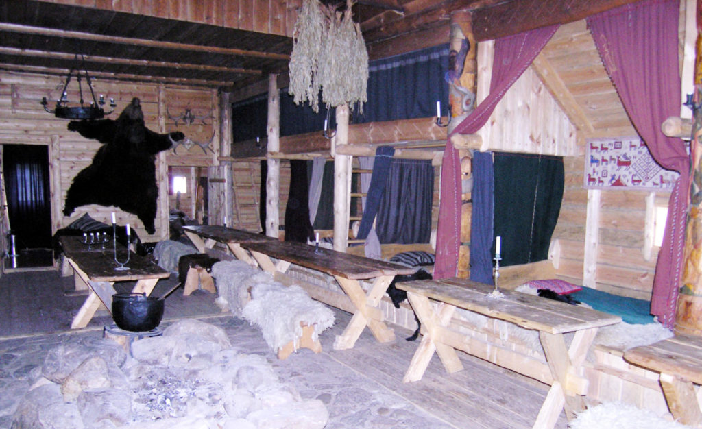 Finnland im Frühmittelalter: Viking Centre Rosala, Langhaus, Innen