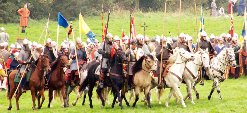 Kavallerie der Normannen im Reenactment der Schlacht von Hastings 2006